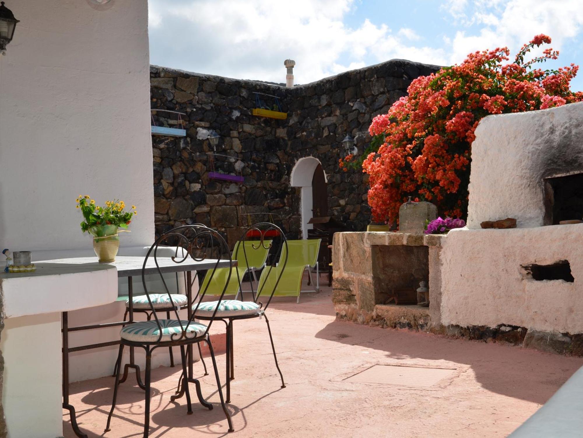 Villa I dammusi di Ina Pantelleria Esterno foto